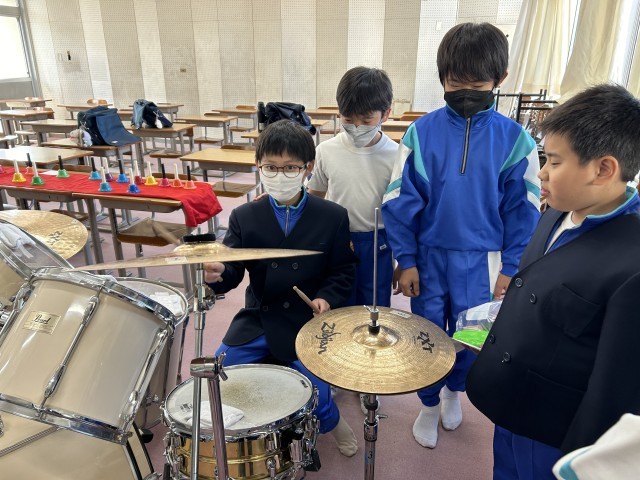 https://hashimoto.schoolweb.ne.jp/hashimoto01/blog_img/86991922?tm=20241120174932