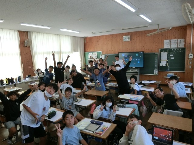 ６年生（休憩時間の様子）