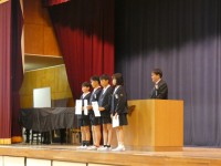 児童会役員認証の様子