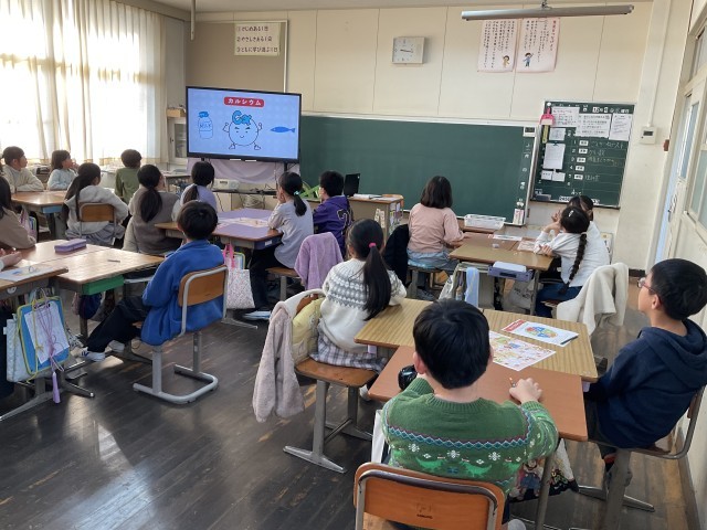 https://hashimoto.schoolweb.ne.jp/hashimoto11/blog_img/117154753?tm=20241203165822