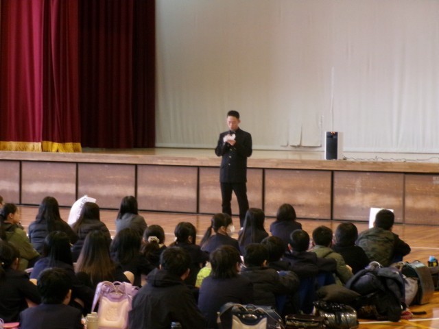 生徒会より説明