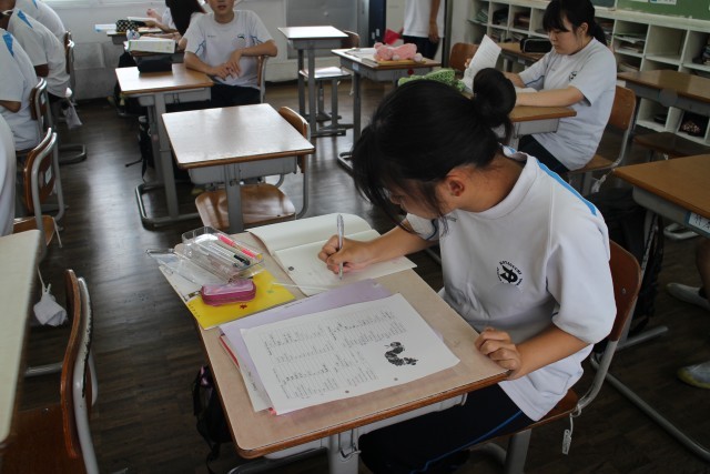 テスト勉強をする様子