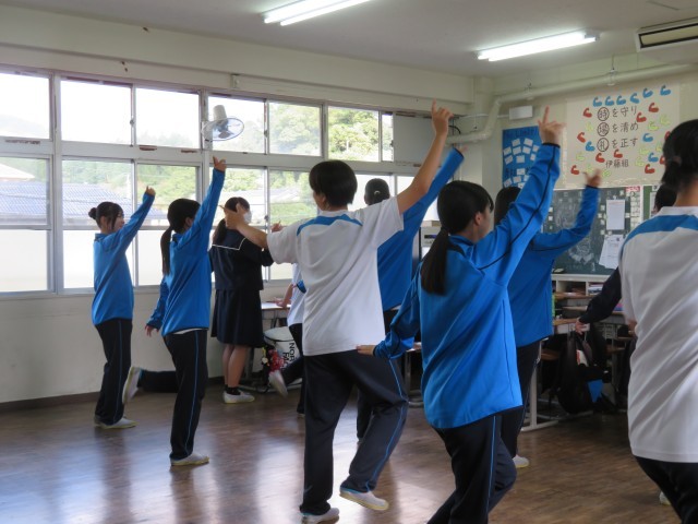 https://hashimoto.schoolweb.ne.jp/hashimoto21/blog_img/54395077?tm=20241106172321